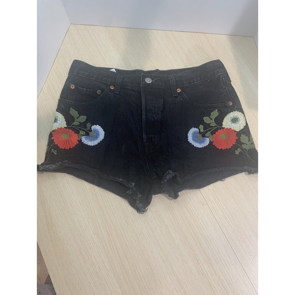 Levis 501 Jean Shorts Womens Size 28 Black Floral Button Fly Shortie Boho